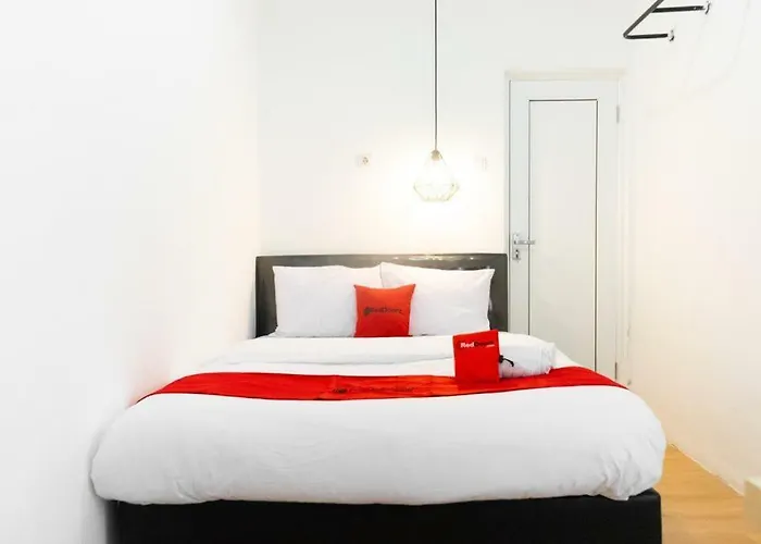 Fybed Aparthotel Semarang